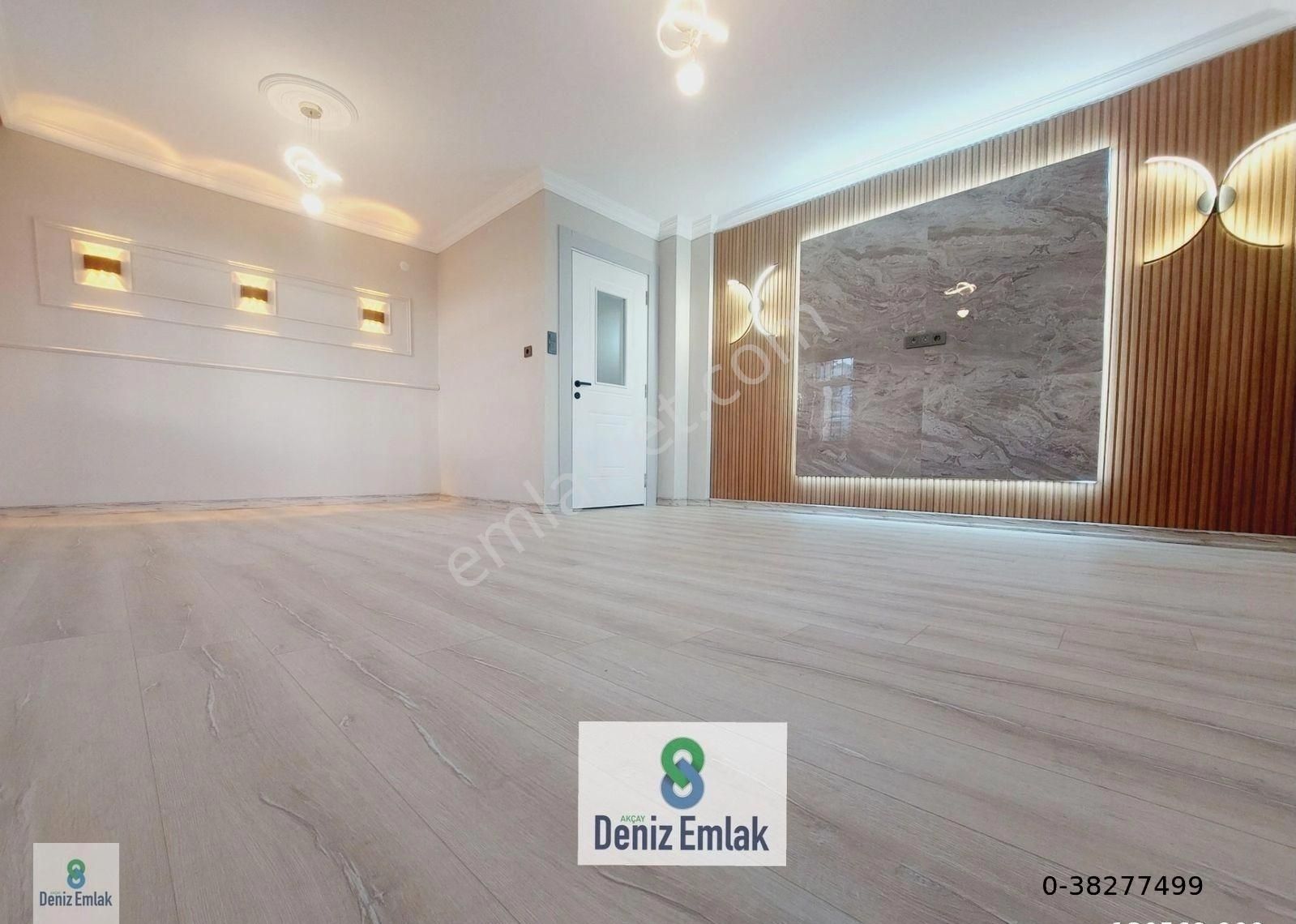 Denizden Akçayda Ön Cephe Geniş Müstakil Tadında Satılık 3+1 Daire.