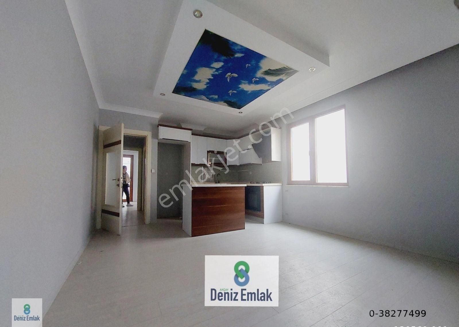 Denizden Akçayda Yeni Asansörlü Masrafsız Satılık 1+1 Daire.
