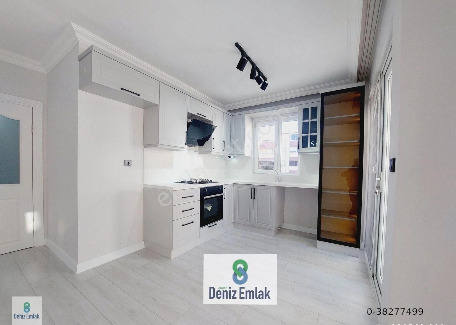 Denizden Akçayda Denize 200 M Komple Tadilatlı Satılık 2+1 Daire.
