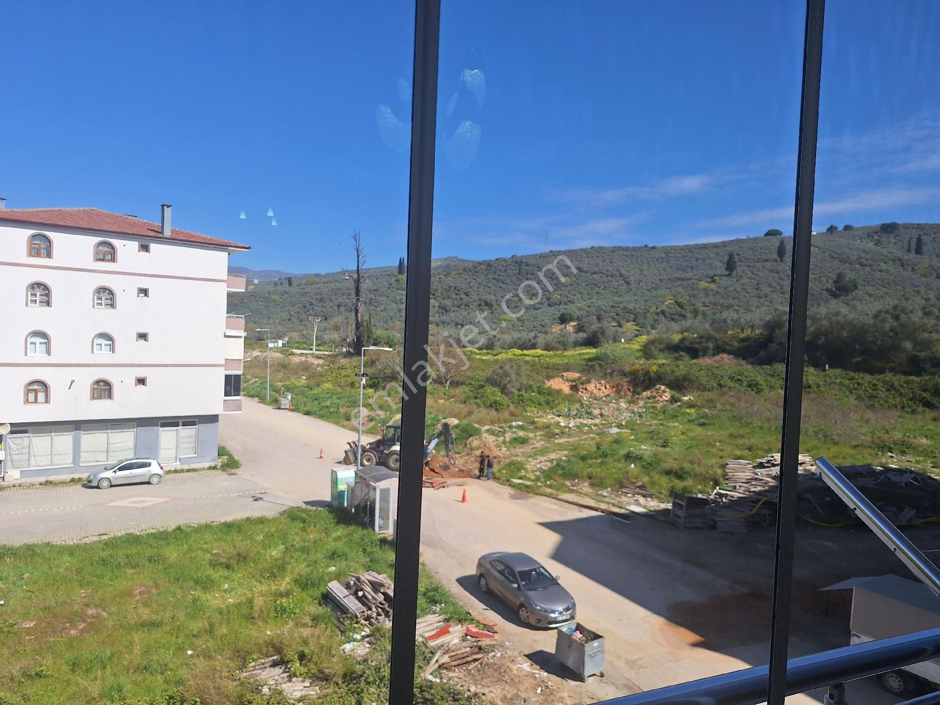 Gemlik K.kumla Feyza Emlak Tan Satılık Havuzlu Daire Yeni Bina - Görsel 3