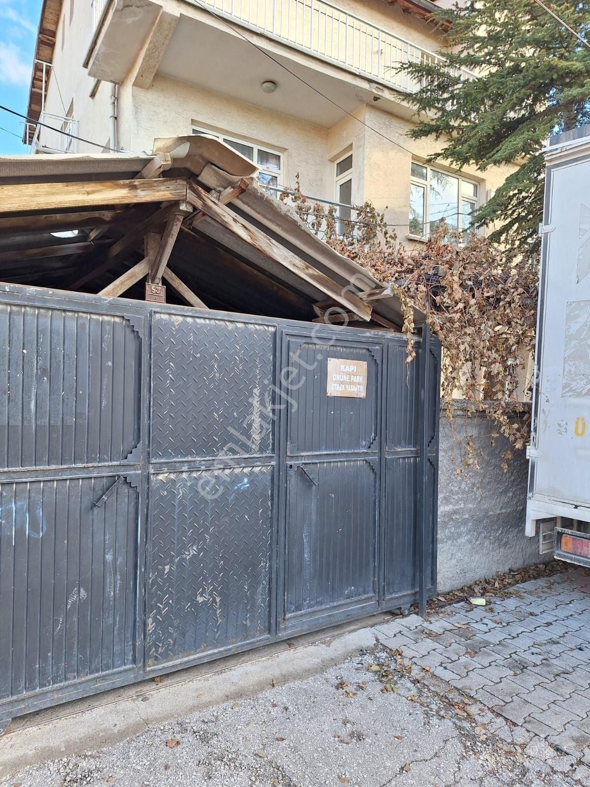 Satılık 30.000 Tl. Kiracılı Komple Bina