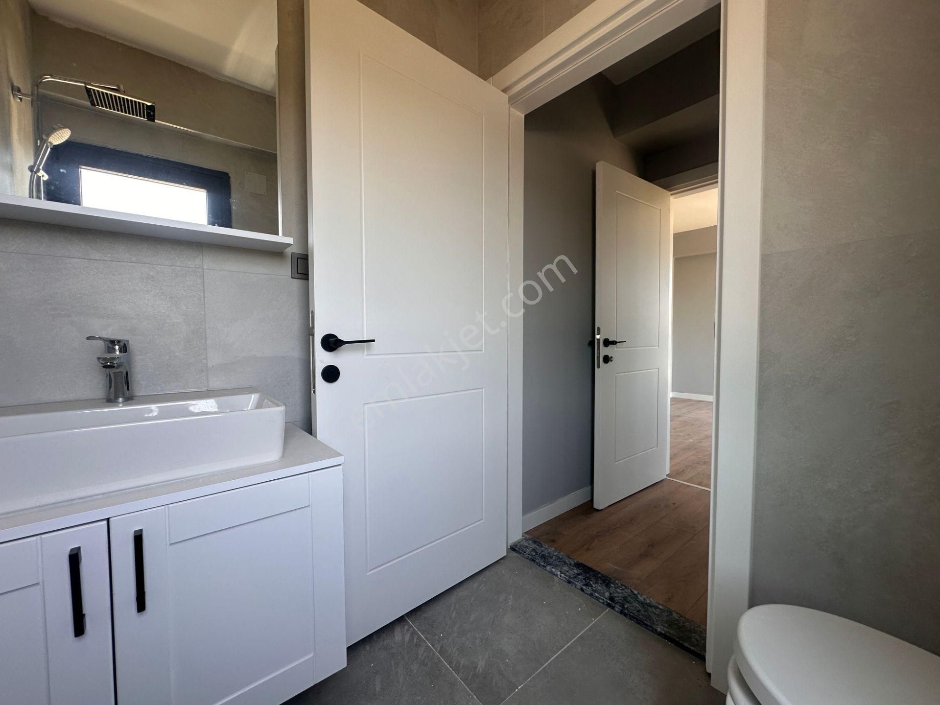 Urla Atatürk'te 335 M2 Arsa İçerisinde Tam Müstakil Villa - Görsel 24