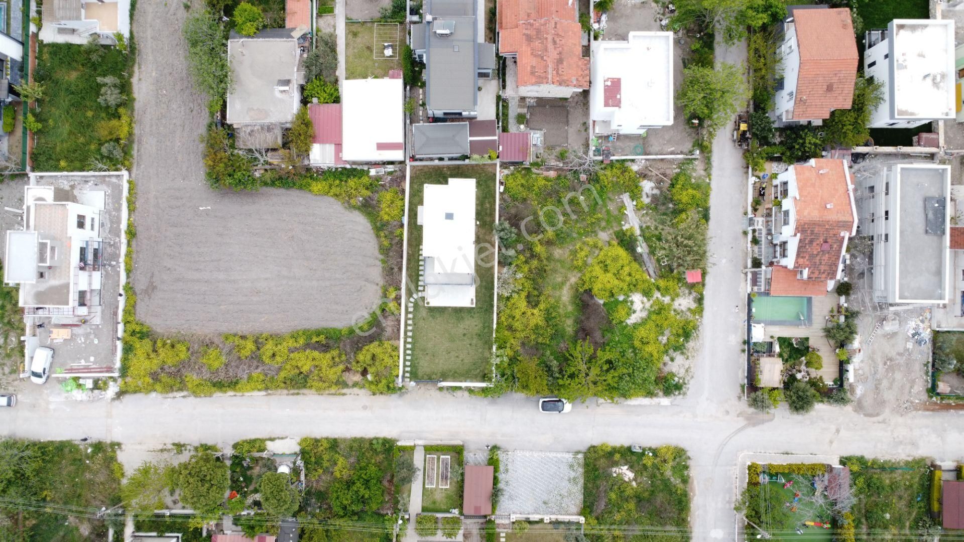 Urla Atatürk'te 335 M2 Arsa İçerisinde Tam Müstakil Villa - Görsel 15