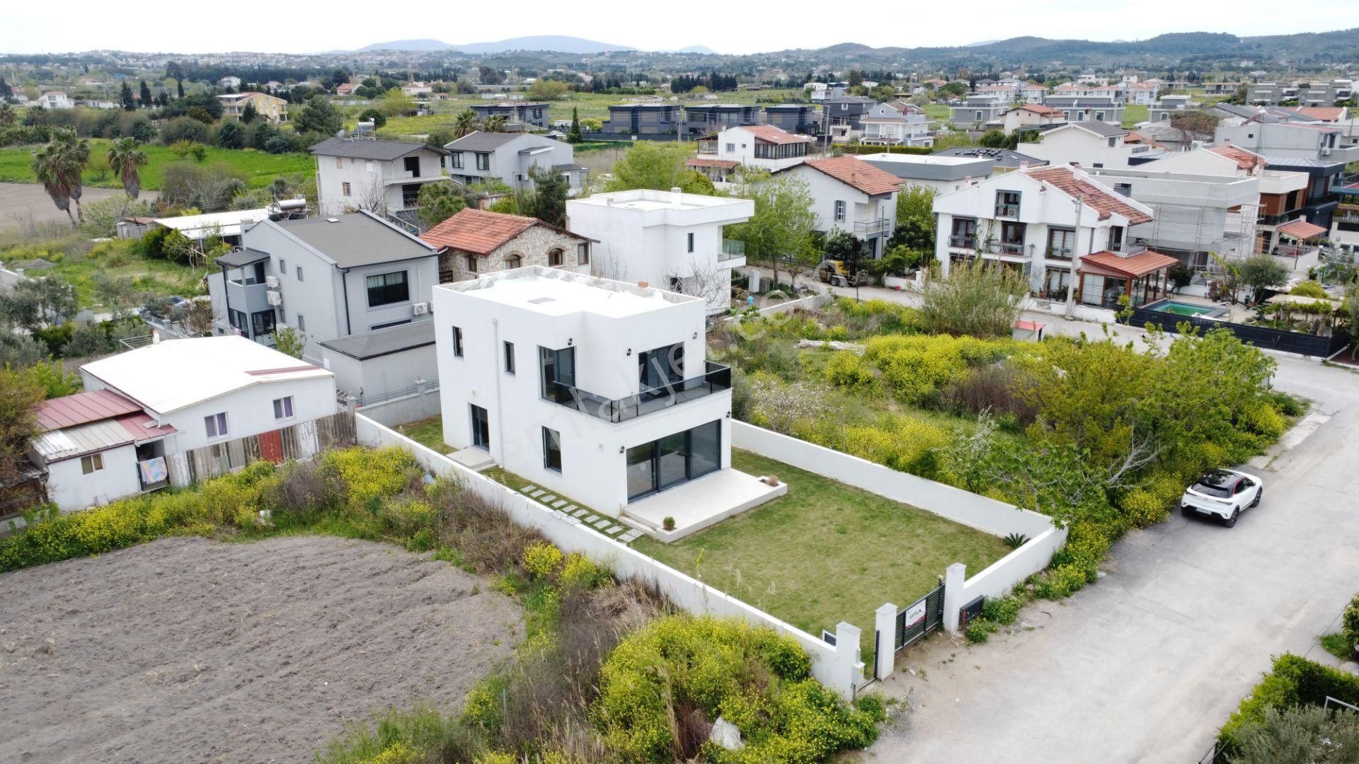 Urla Atatürk'te 335 M2 Arsa İçerisinde Tam Müstakil Villa - Görsel 10