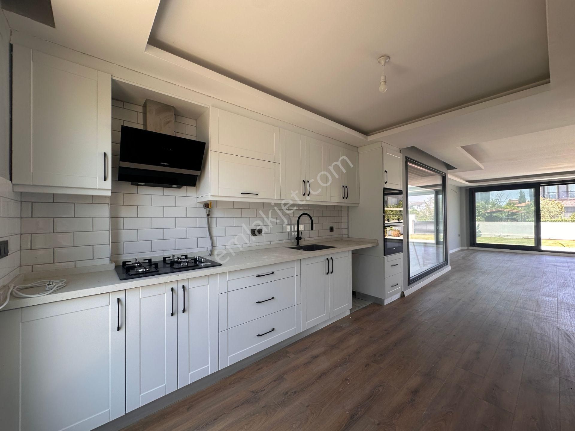 Urla Atatürk'te 335 M2 Arsa İçerisinde Tam Müstakil Villa - Görsel 19