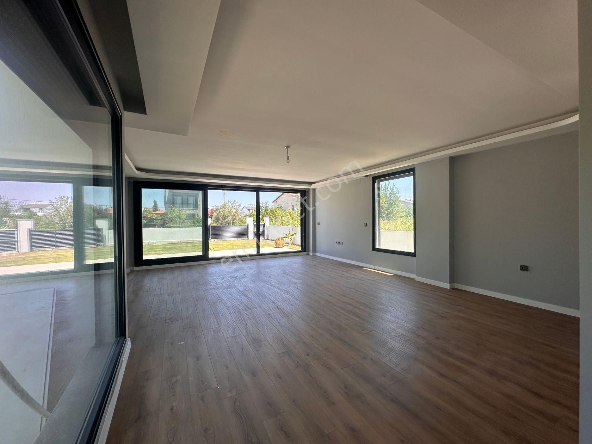 Urla Atatürk'te 335 M2 Arsa İçerisinde Tam Müstakil Villa - Görsel 18