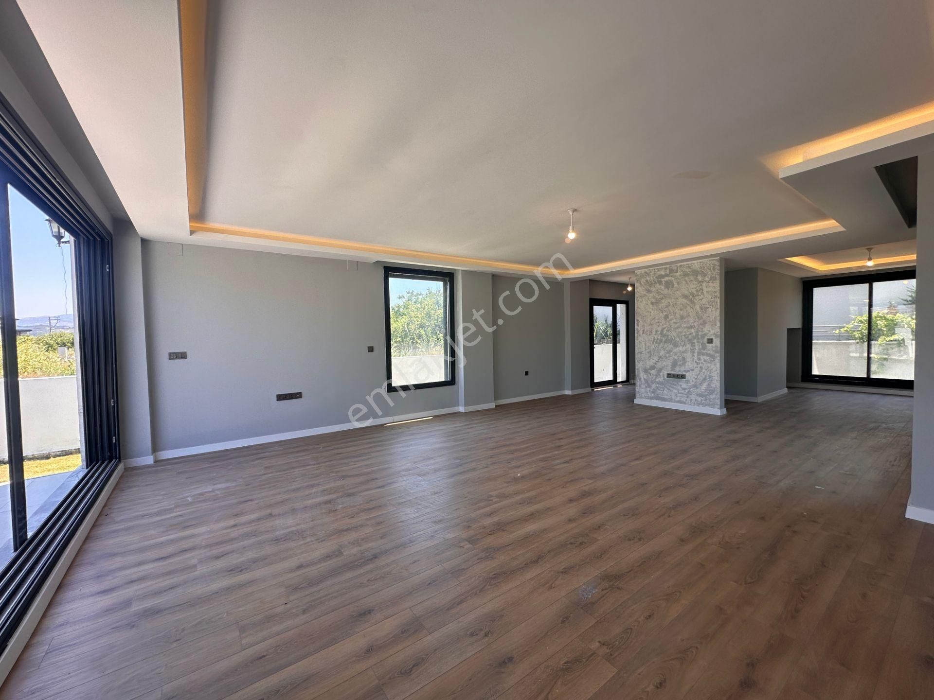 Urla Atatürk'te 335 M2 Arsa İçerisinde Tam Müstakil Villa - Görsel 28