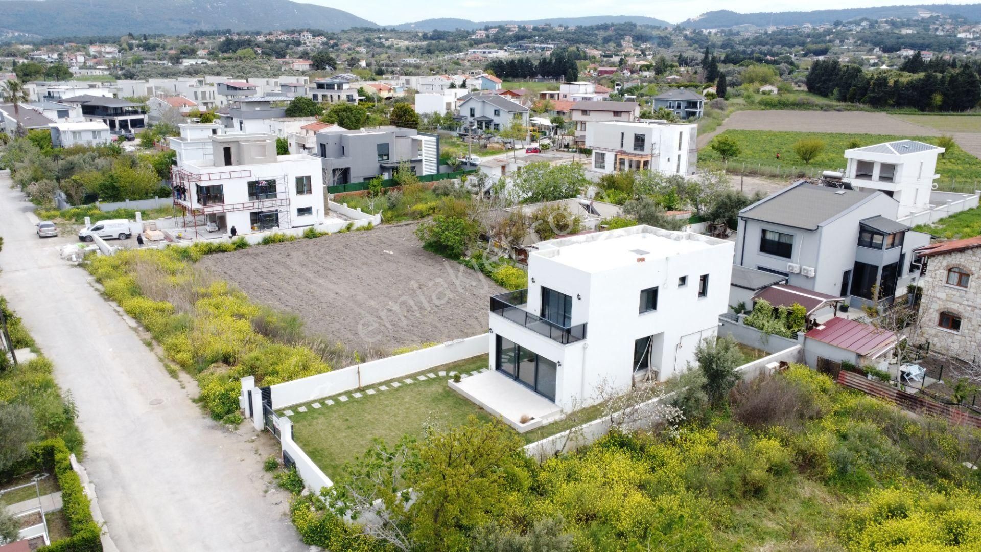 Urla Atatürk'te 335 M2 Arsa İçerisinde Tam Müstakil Villa - Görsel 12