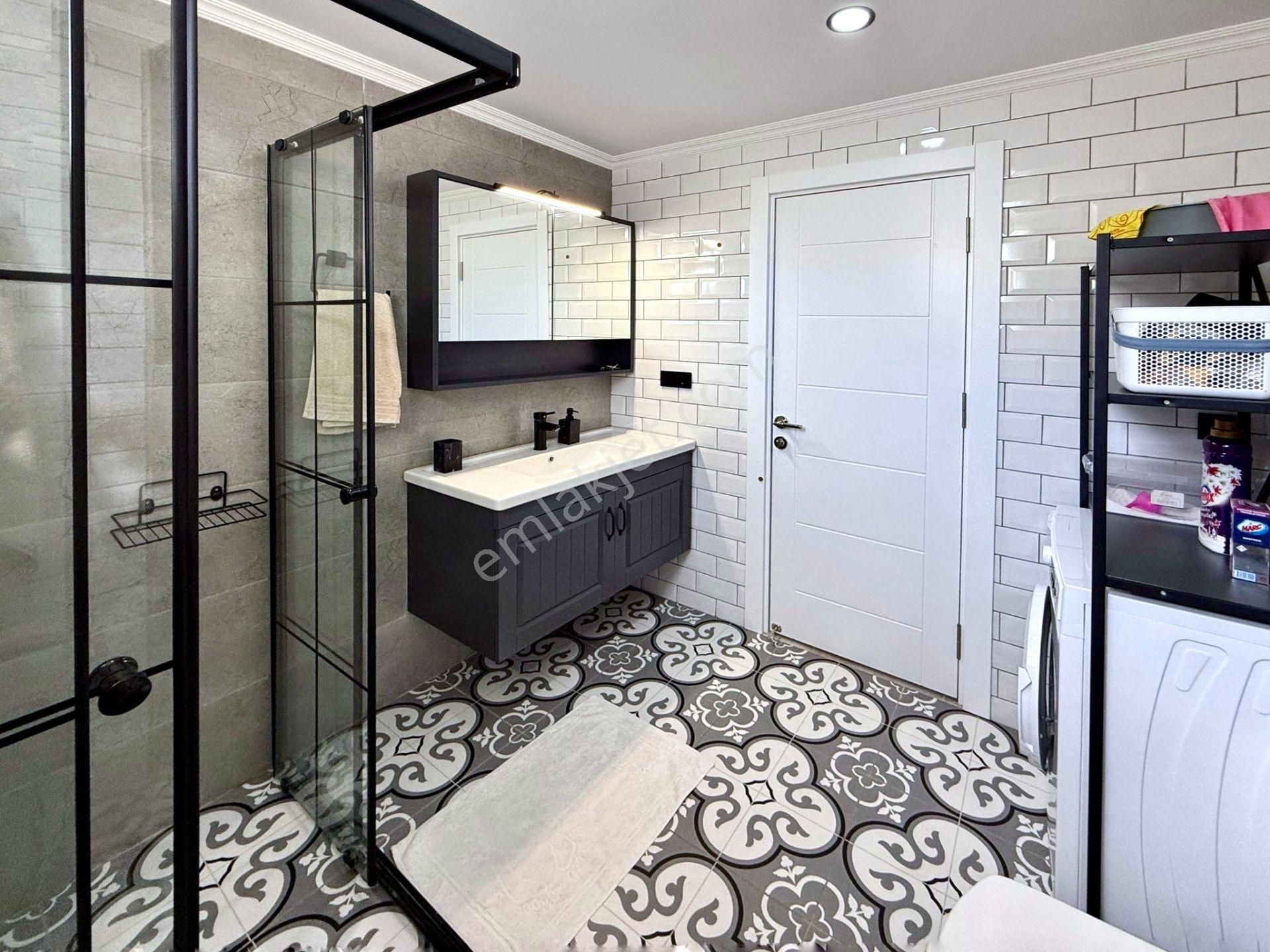 Alanya Oba'da Denize 100 M Mesafede Havuzlu Sitede 3+1 Dubleks - Görsel 21