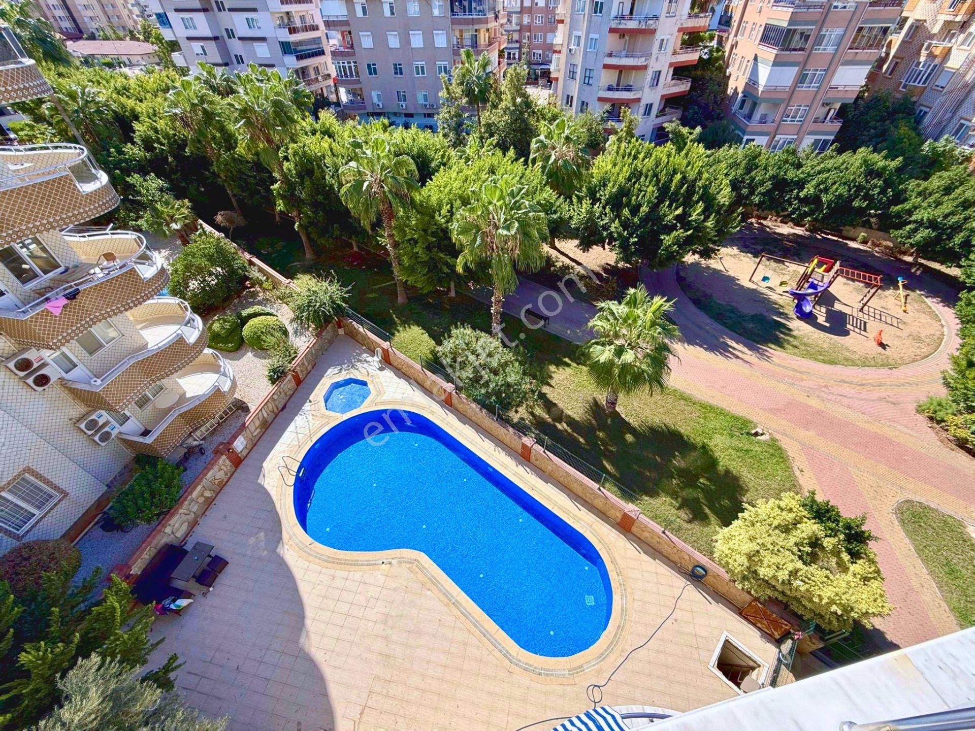 Alanya Oba'da Denize 100 M Mesafede Havuzlu Sitede 3+1 Dubleks - Görsel 34