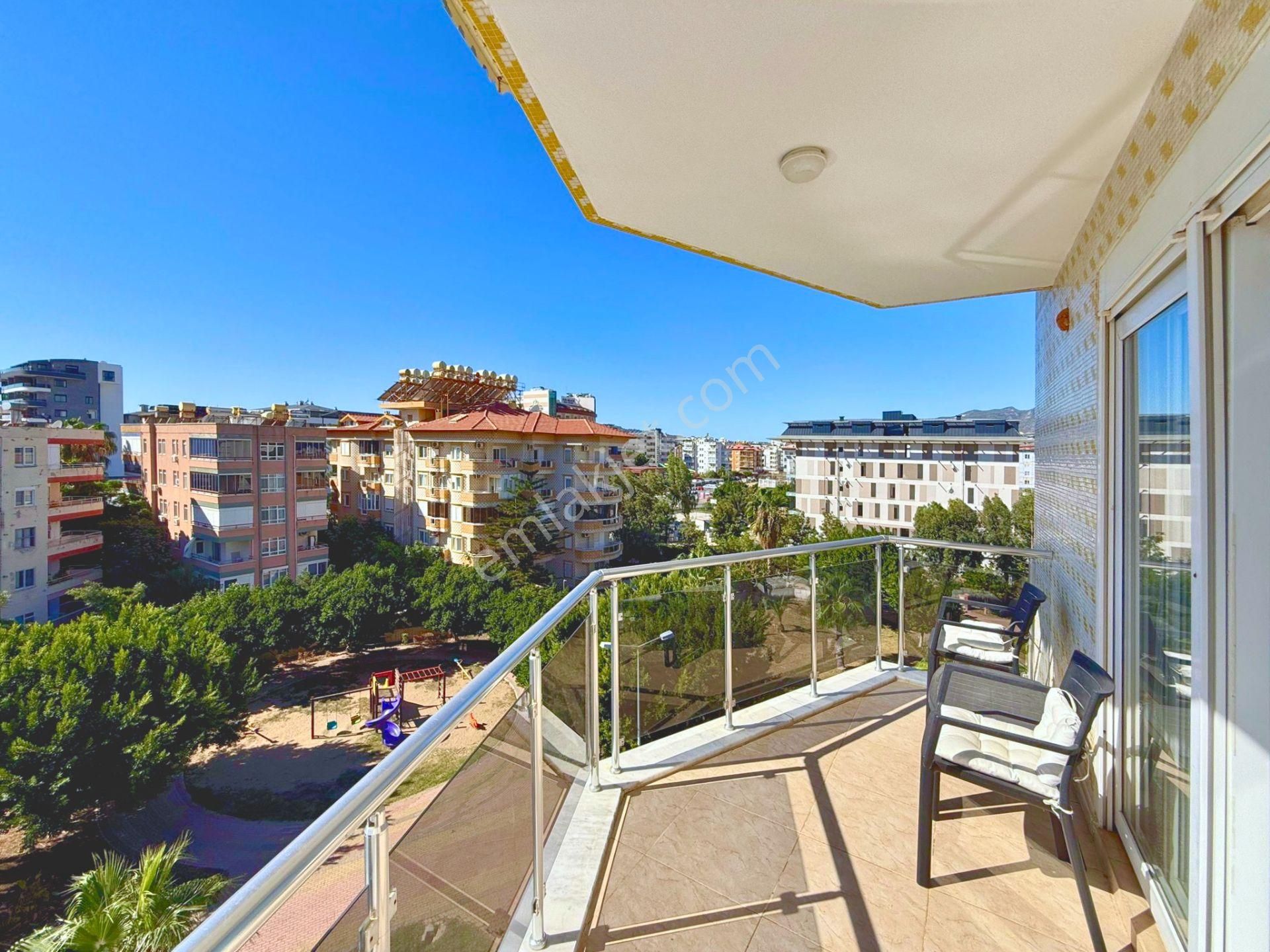 Alanya Oba'da Denize 100 M Mesafede Havuzlu Sitede 3+1 Dubleks - Görsel 32