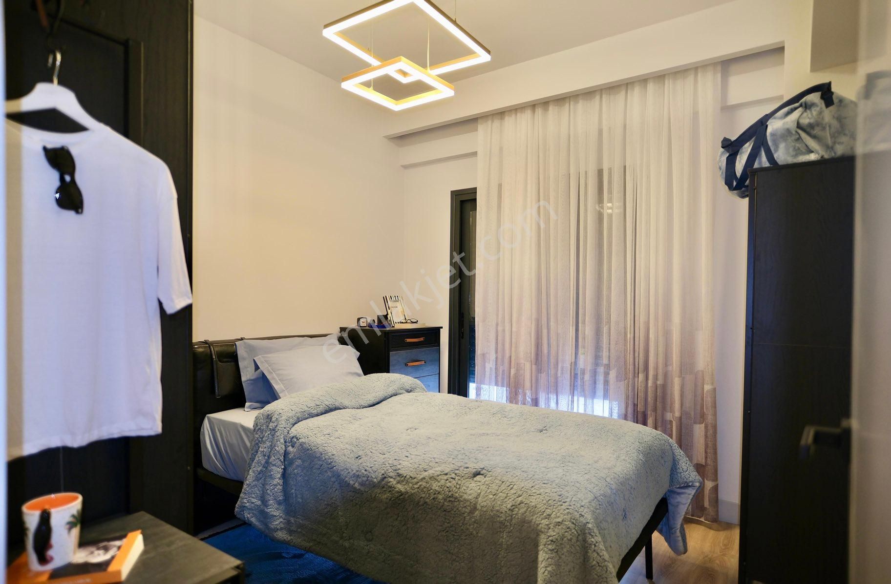 Kuşadasında Muhteşem Tasarlanmış Eşi Benzeri Olmayan Lüks 2+1 Daireler - Görsel 20