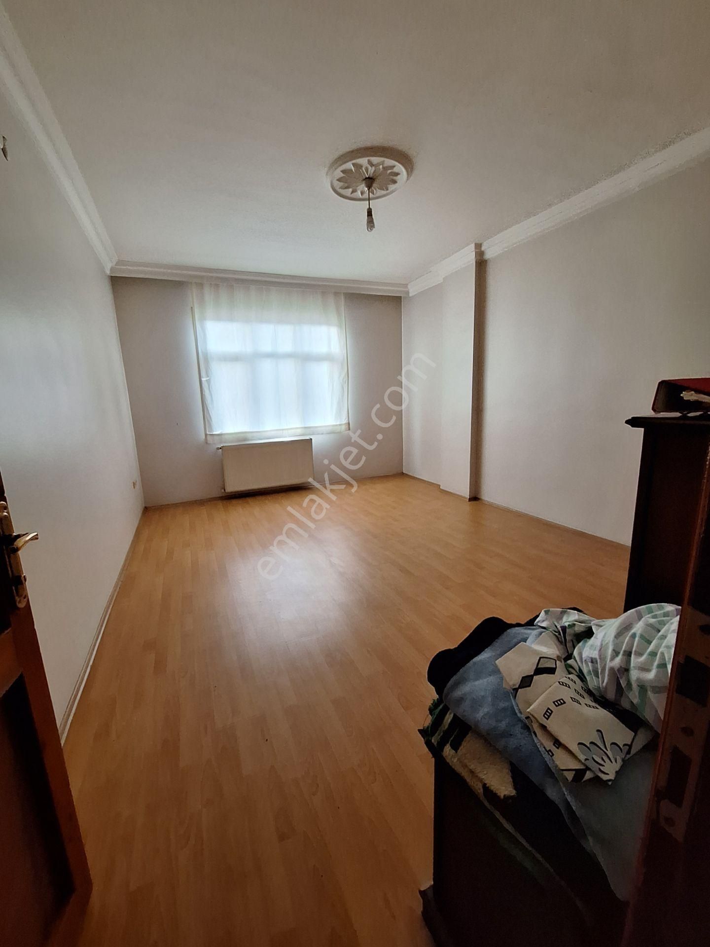 Hatun Gayrimenkul'den Satılık 3+1daire 140 Ve 90m Arsa Satılık