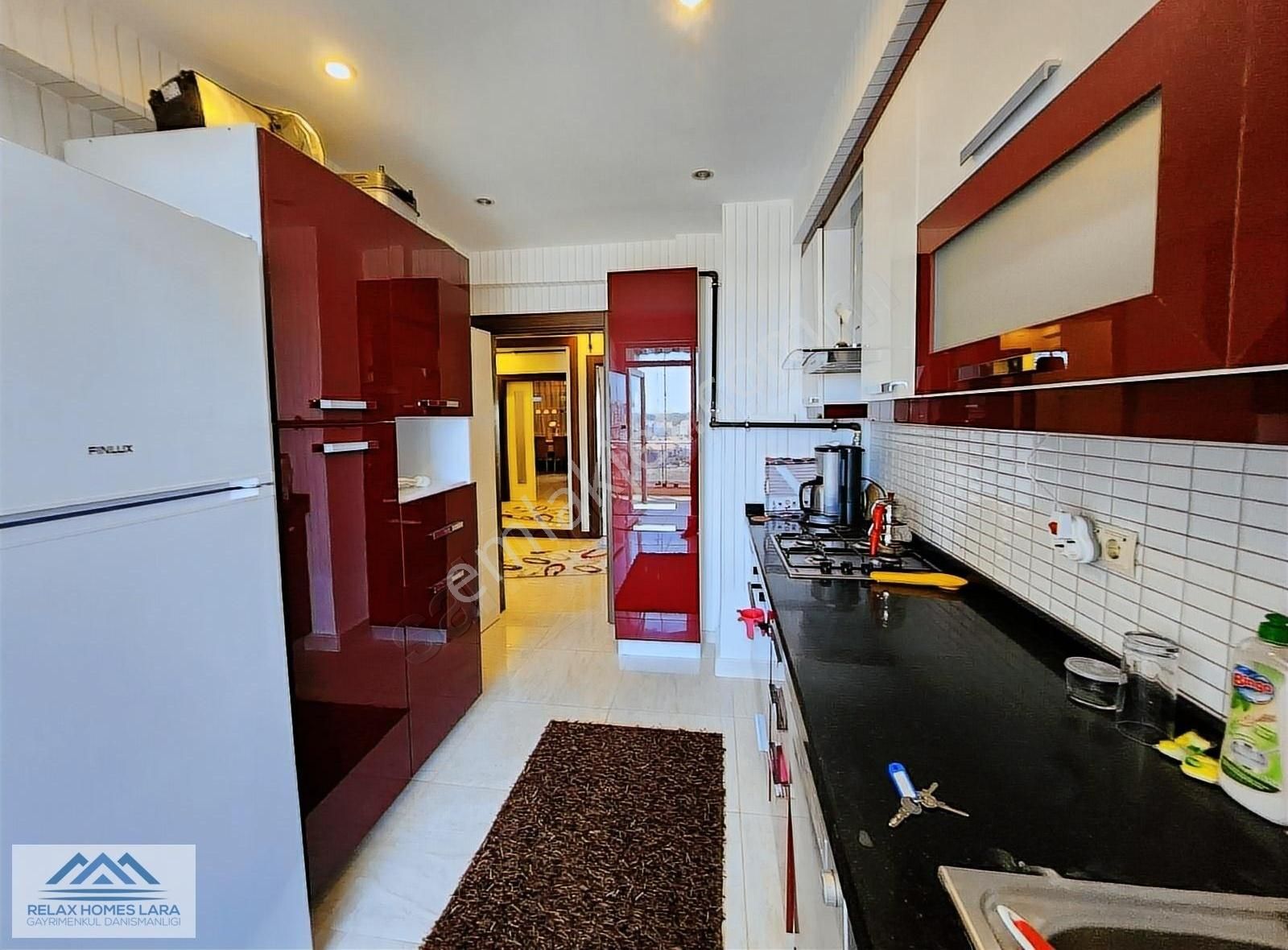 Güzeloba'da Site İçerisinde Deniz Manzaralı 3+1 Satılık Daire - Görsel 14