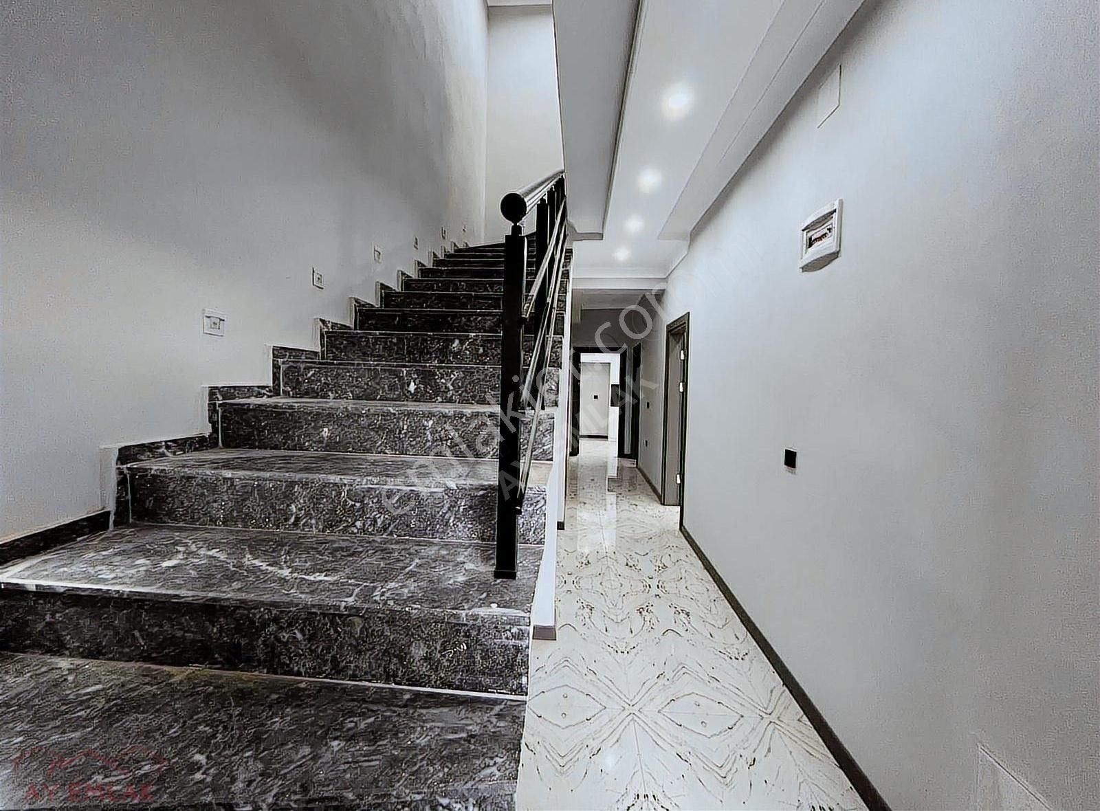 Ay Emlaktan Müstakil Bahçeli Ve Havuzlu 4+1 Sıfır Dubleks Villa. - Görsel 10