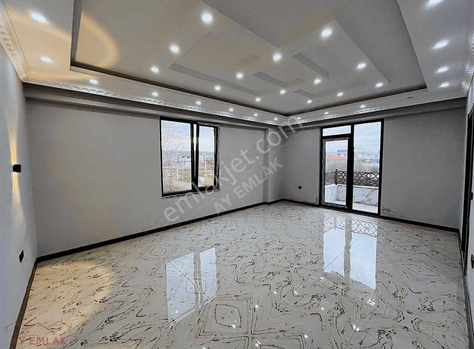 Ay Emlaktan Müstakil Bahçeli Ve Havuzlu 4+1 Sıfır Dubleks Villa. - Görsel 2