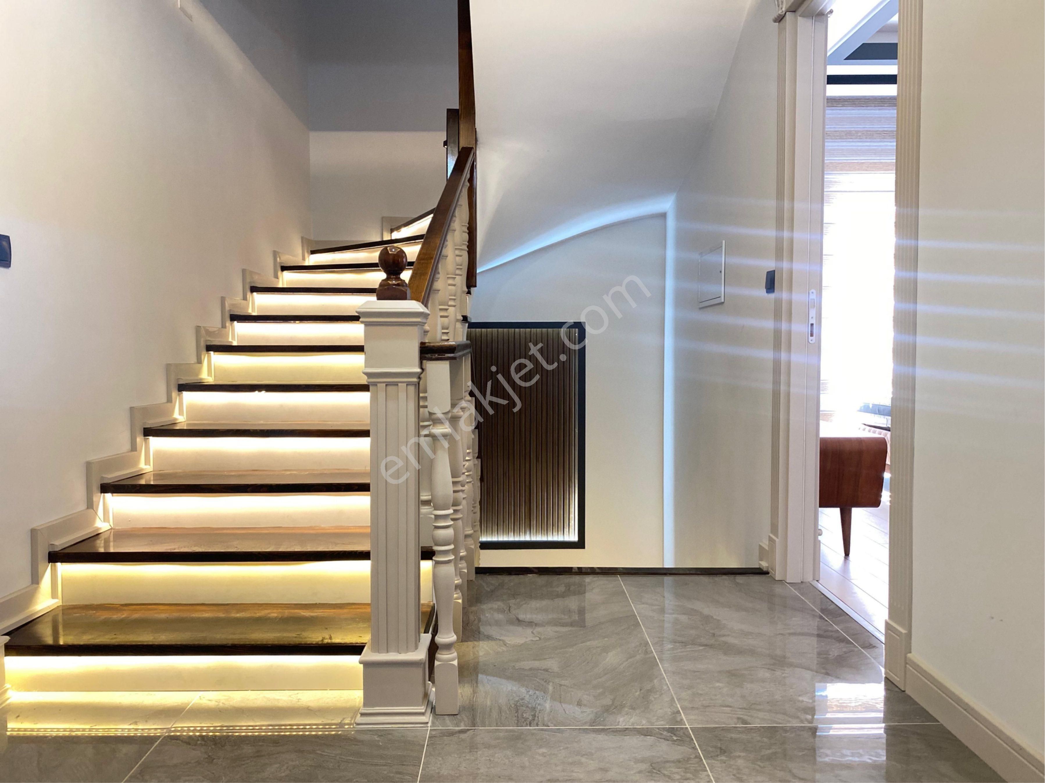 House’dan Altaylılar Mahallesinde Satılık Lüks Tripleks Villa - Görsel 18