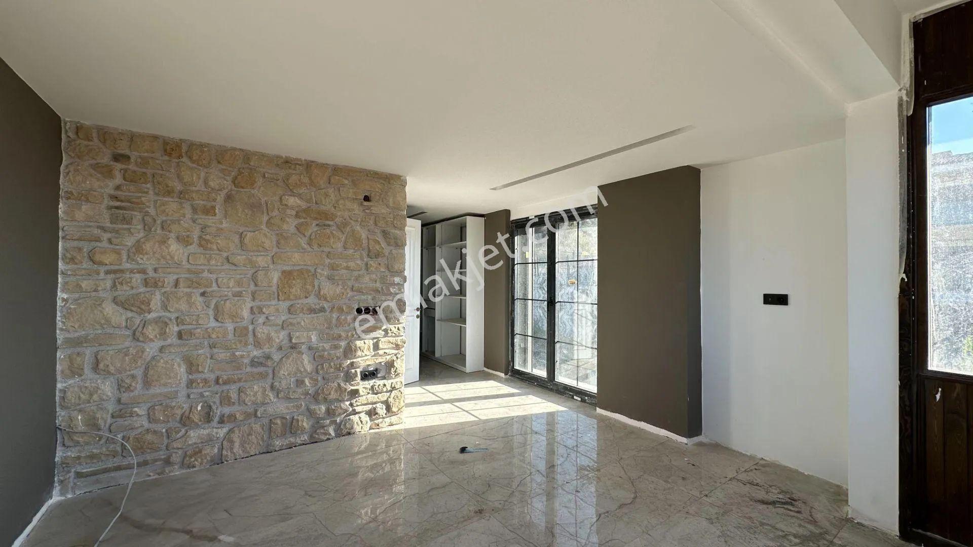 Kusadasi Yaylakoy 4 Oda 1 Salon Villa Satılık - Görsel 13