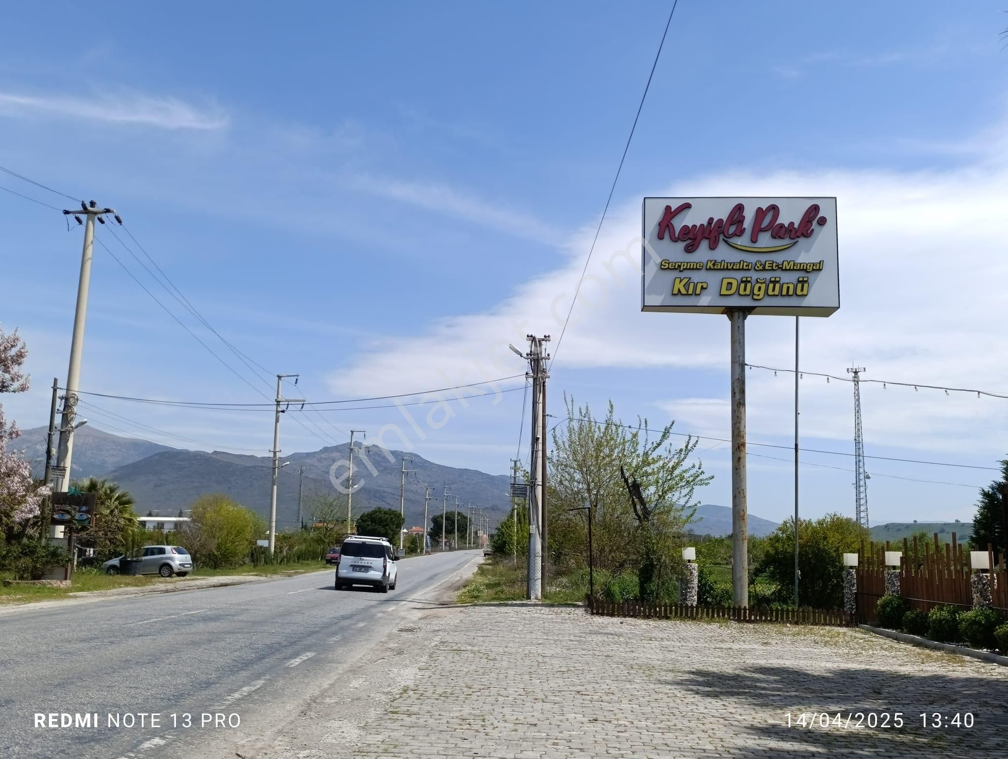 Foça-izmir Yoluna Cepheli Satılık Tarla (2900m2) - Görsel 4