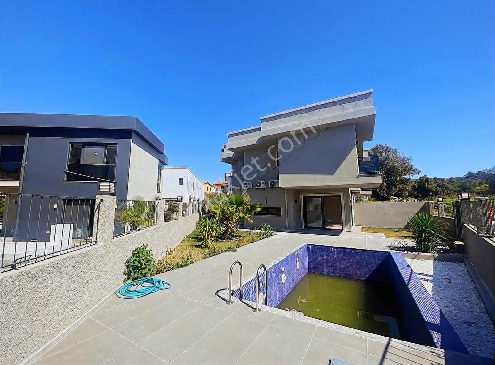 Alya Gayrimenkul Çeşme Yalıda 3+1 Havuzlu Villa - Görsel 2