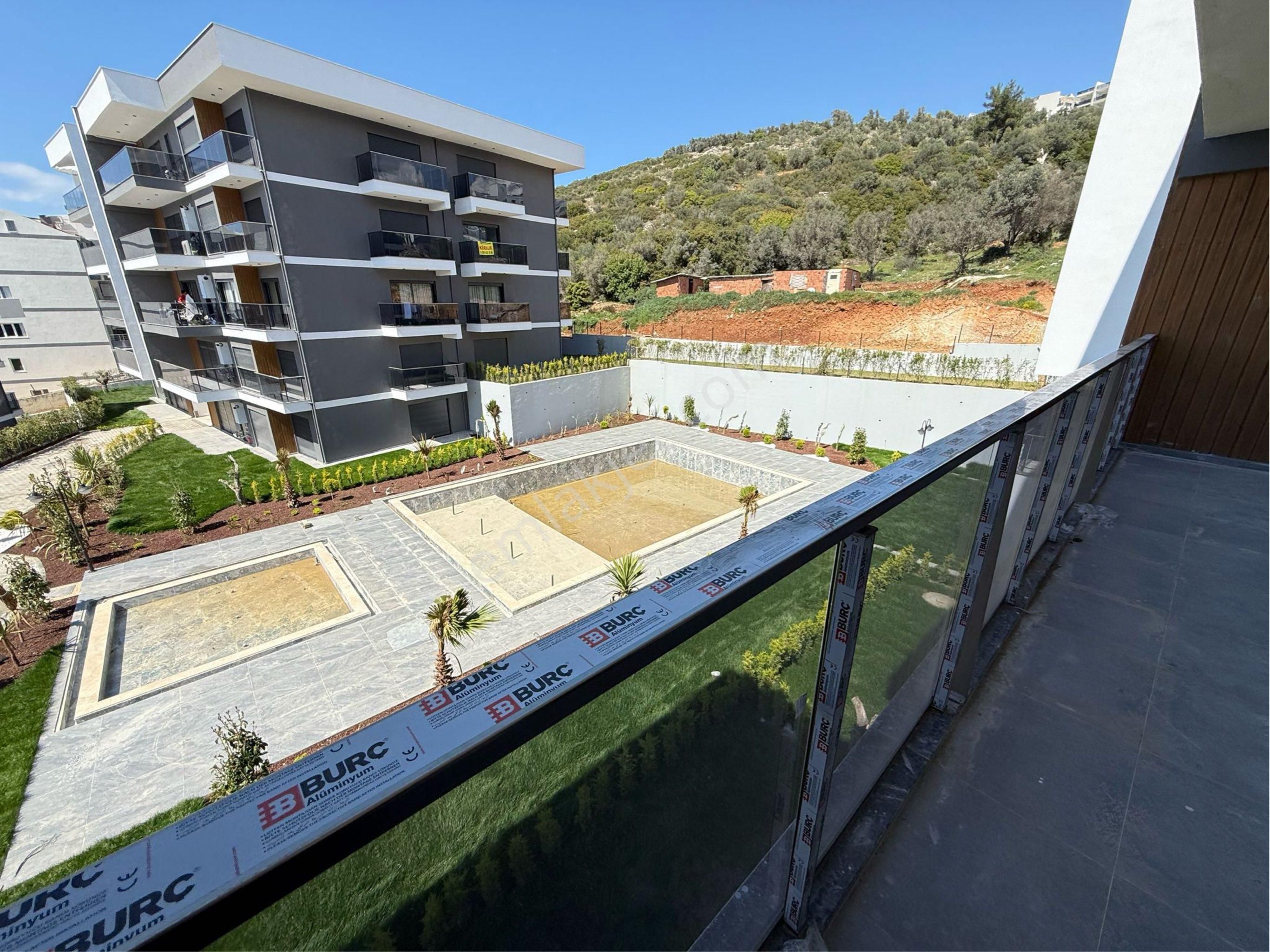 Kuşadası Otogar Arkası'nda Havuzlu Sitede 2+1 Sıfır Satılık Daire - Görsel 11