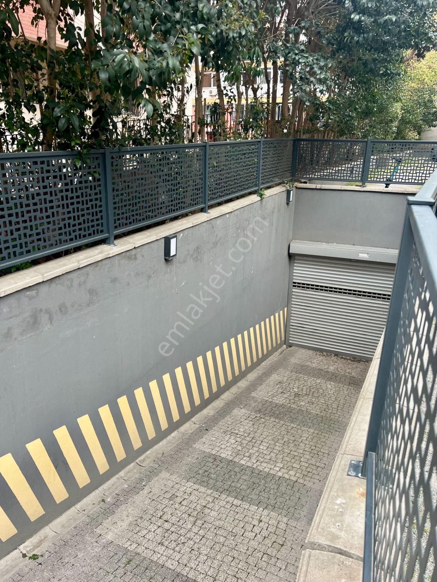 Caddebostan'da Şık Ve Ferah Satılık Daire - Görsel 13