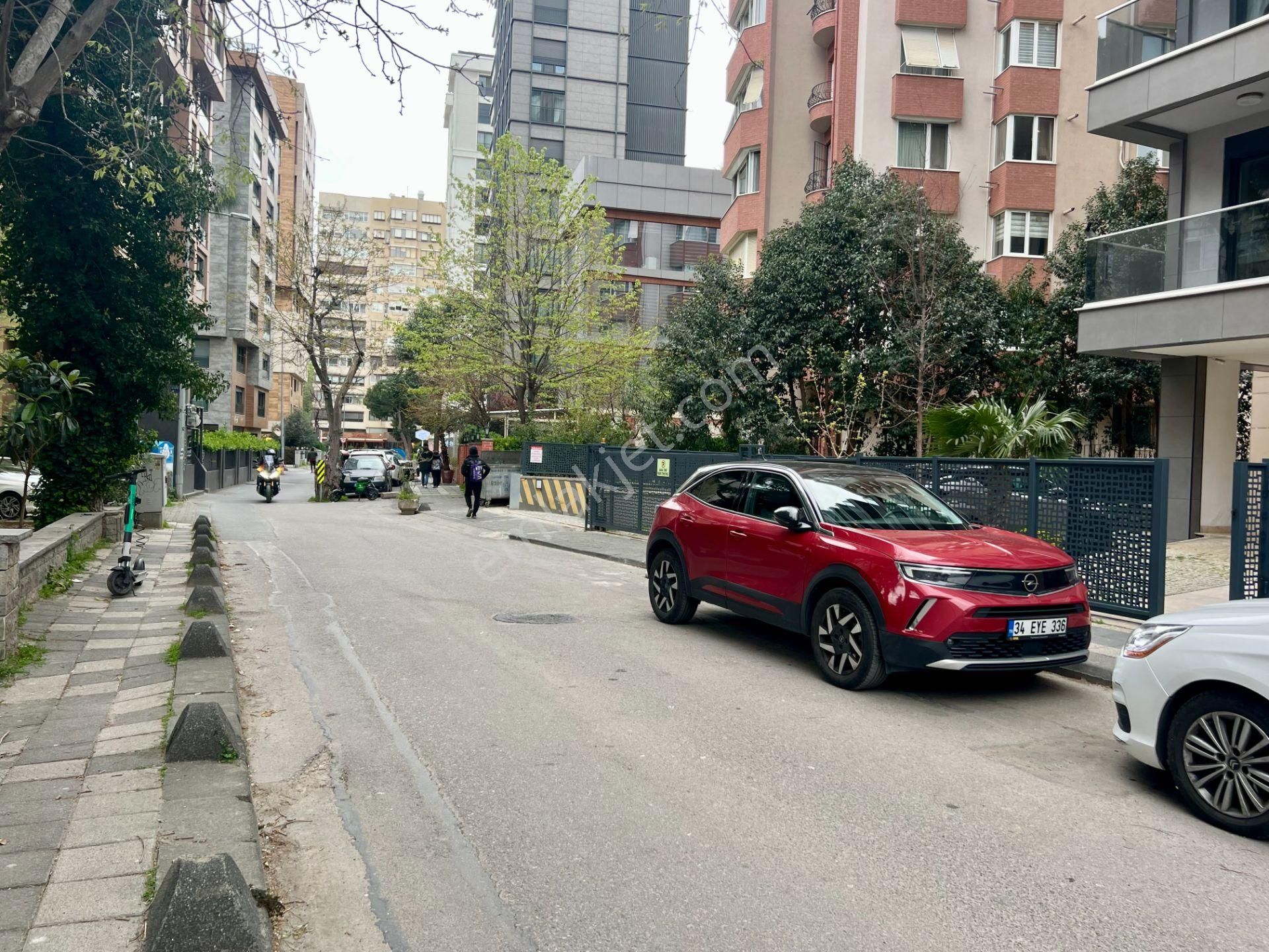 Caddebostan'da Şık Ve Ferah Satılık Daire - Görsel 6