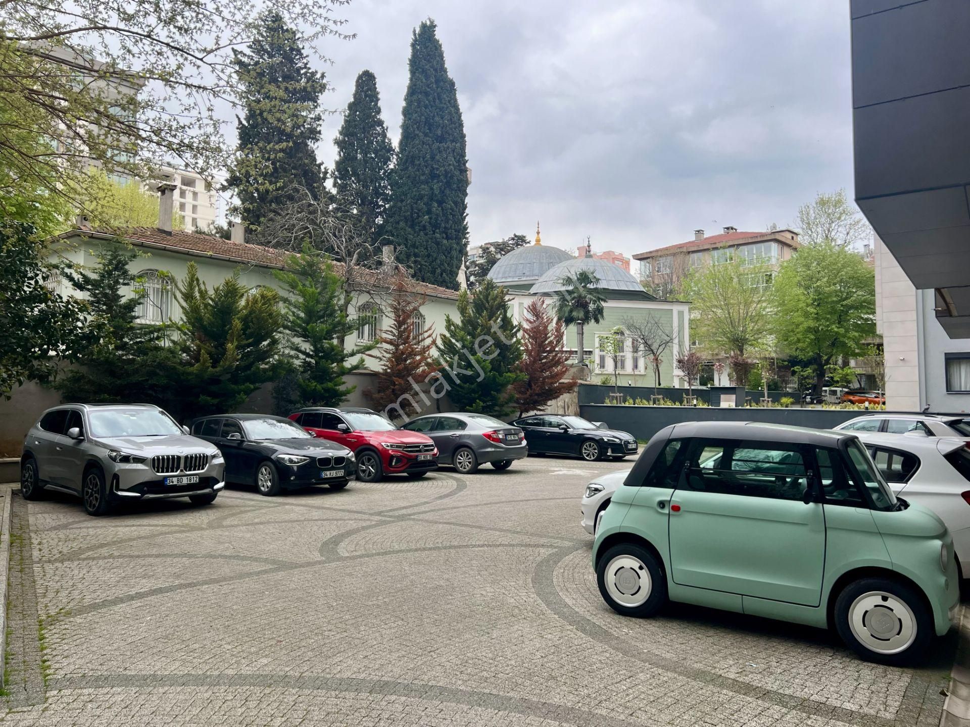 Caddebostan'da Şık Ve Ferah Satılık Daire - Görsel 9