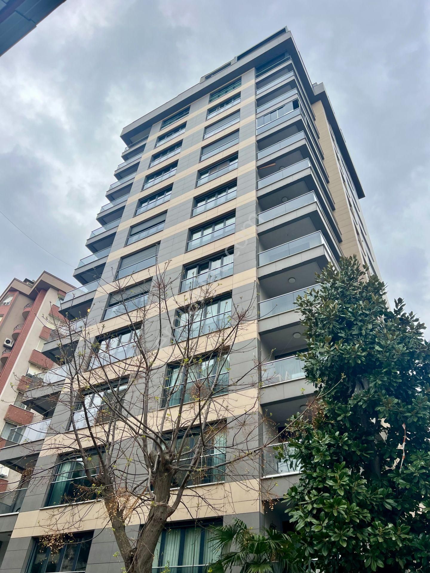 Caddebostan'da Şık Ve Ferah Satılık Daire - Görsel 2