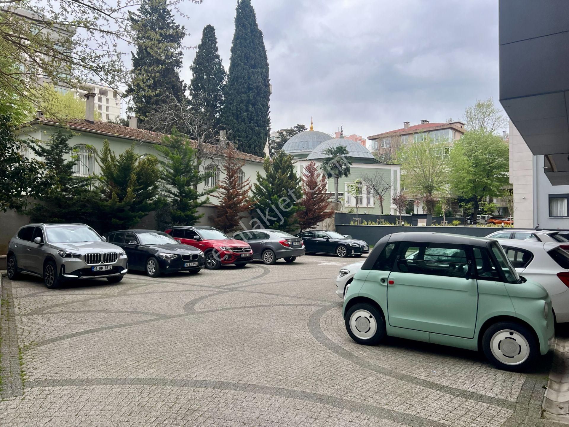 Caddebostan'da Şık Ve Ferah Satılık Daire - Görsel 10