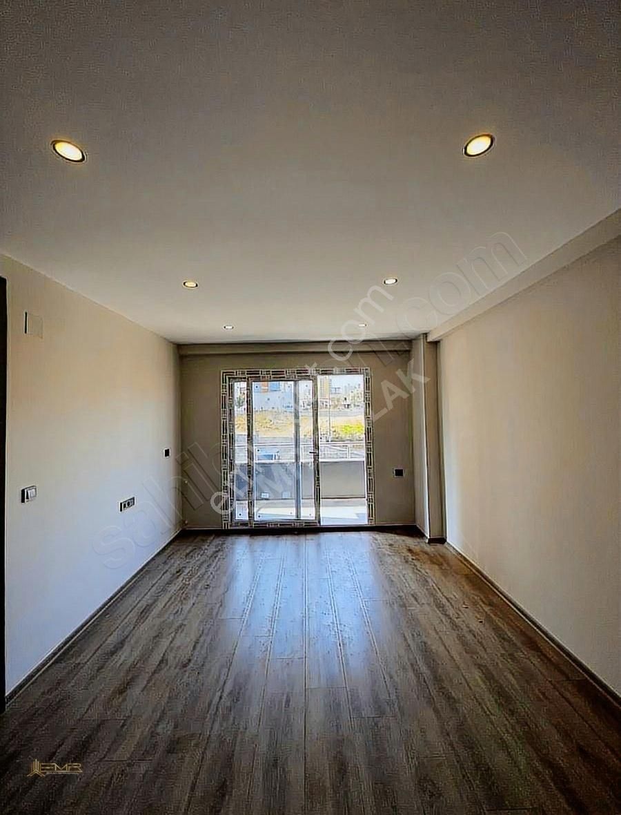 Emr Emlak Farkıyla Emsallerinin En Genişi 1+1 Satılık Lüks Daire - Görsel 13