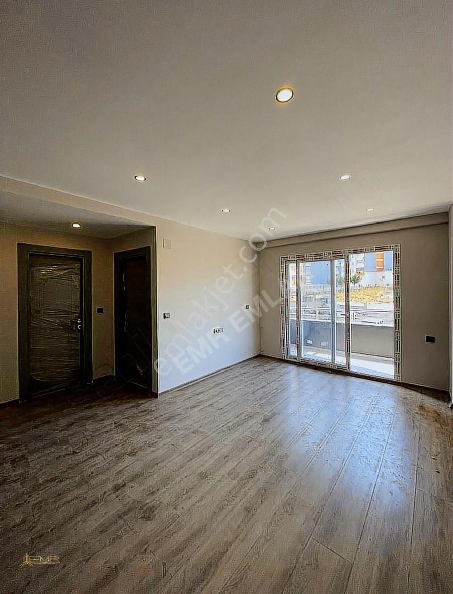 Emr Emlak Farkıyla Emsallerinin En Genişi 1+1 Satılık Lüks Daire - Görsel 15