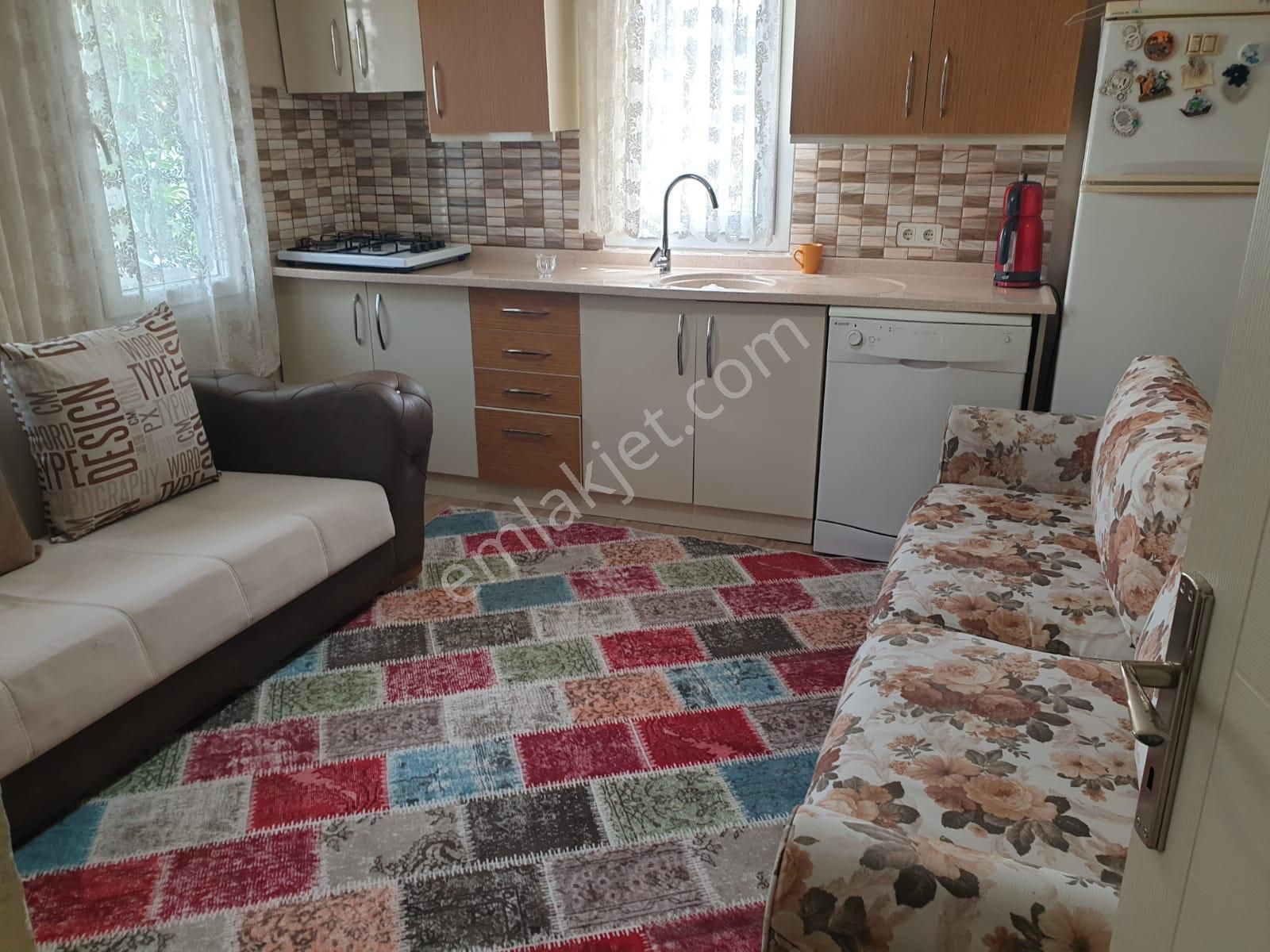 Premar Ayvada'dan Ayvalık Merkez'de Avlulu Tek Katlı 2+1 Müstakil Ev - Görsel 8