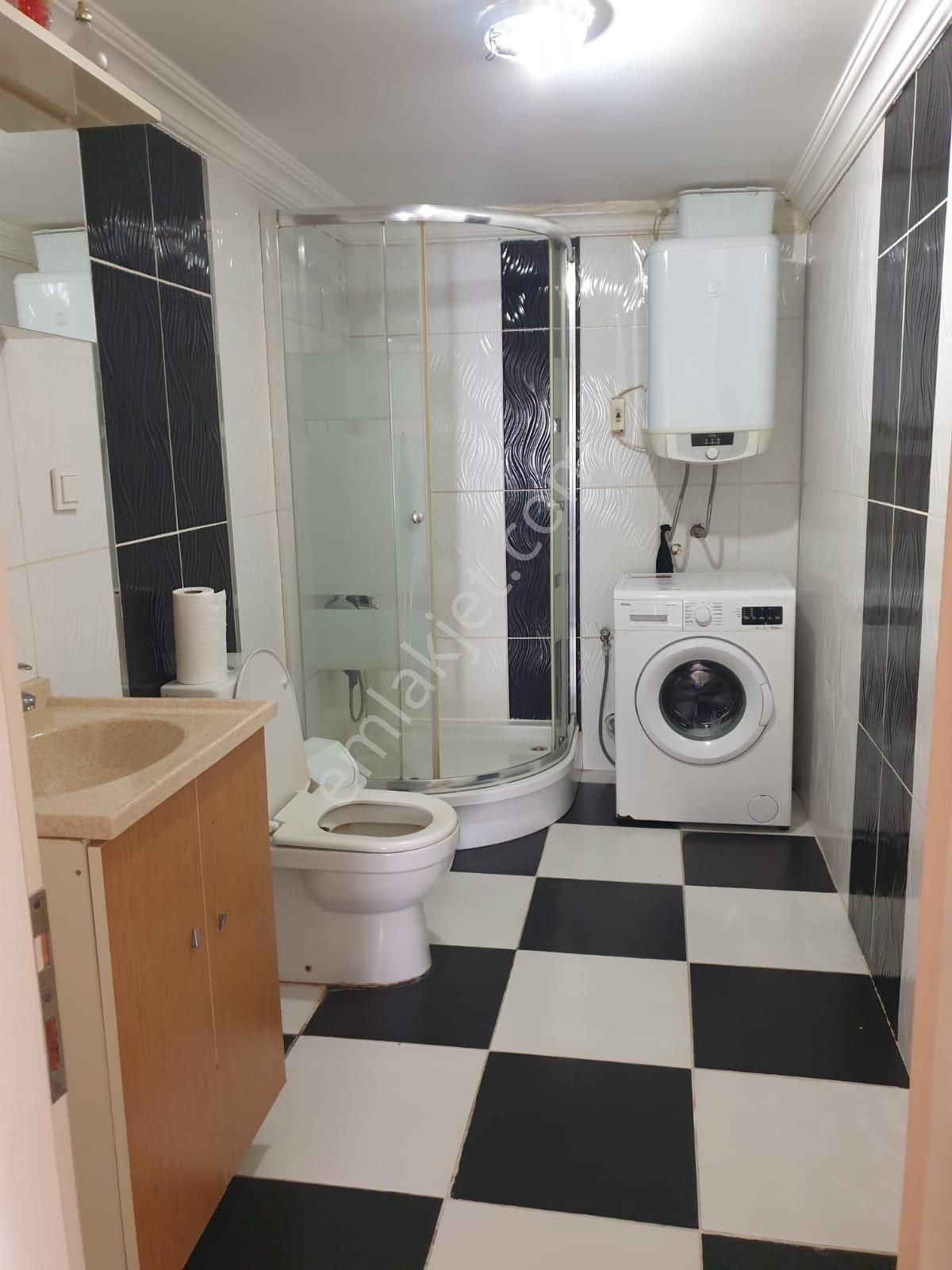 Premar Ayvada'dan Ayvalık Merkez'de Avlulu Tek Katlı 2+1 Müstakil Ev - Görsel 13