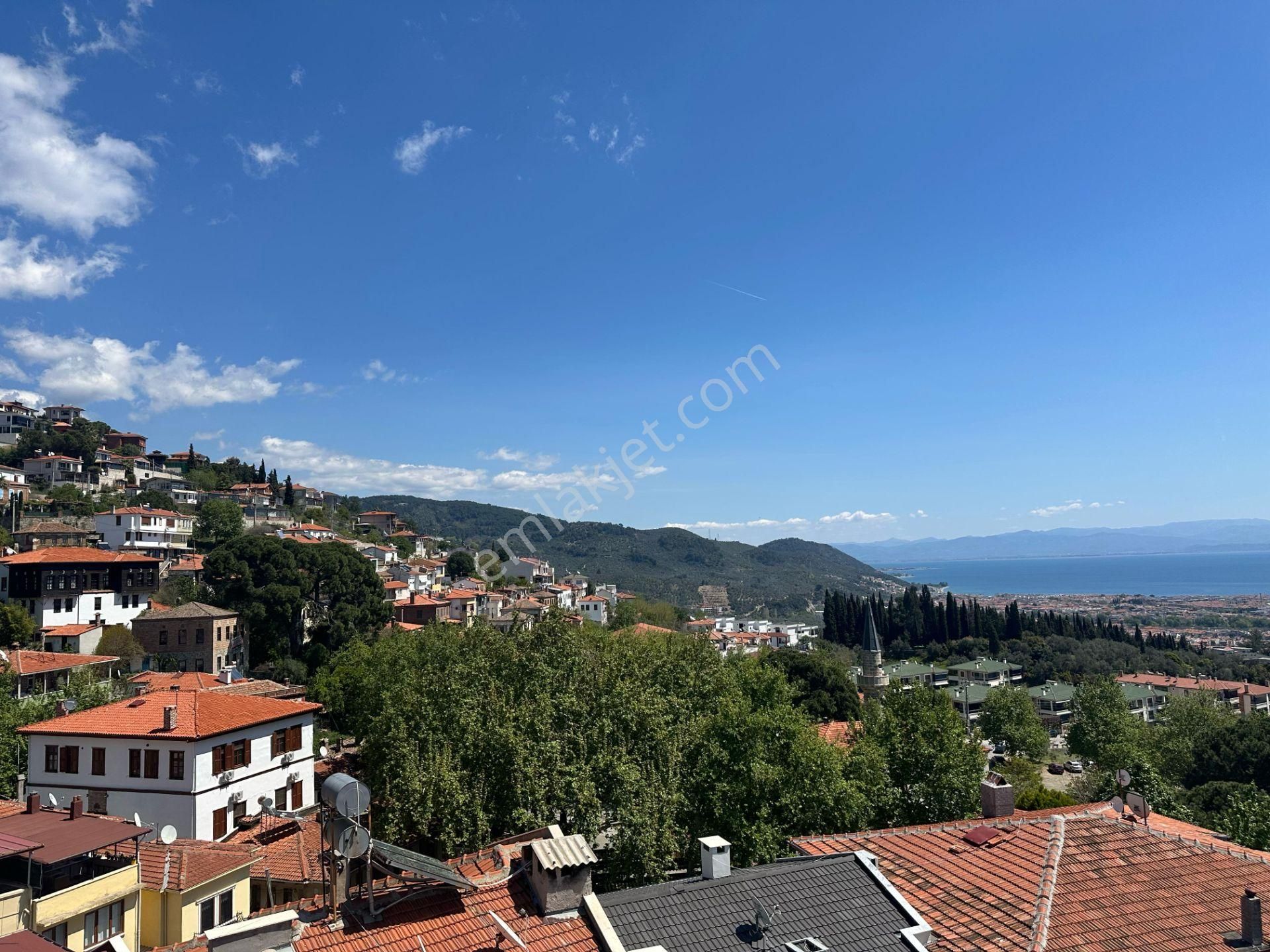 Altınoluk Köy Merkezinde Satılık Müstakil 2,5 Katlı Köy Evi - Görsel 10