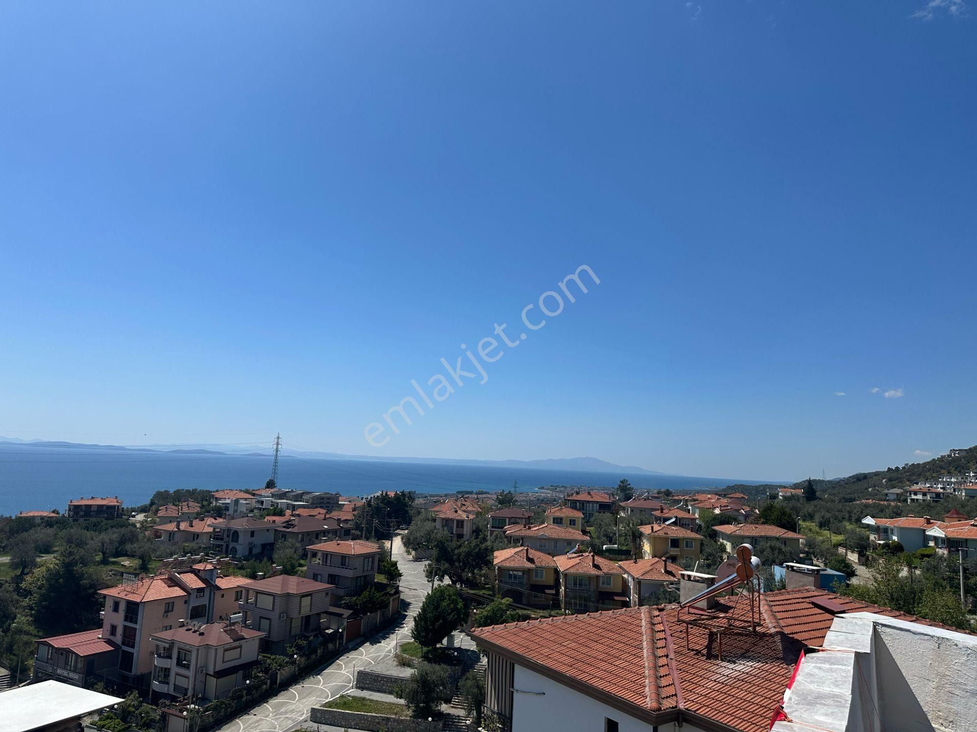 Altınoluk Köy Merkezinde Satılık Müstakil 2,5 Katlı Köy Evi - Görsel 2