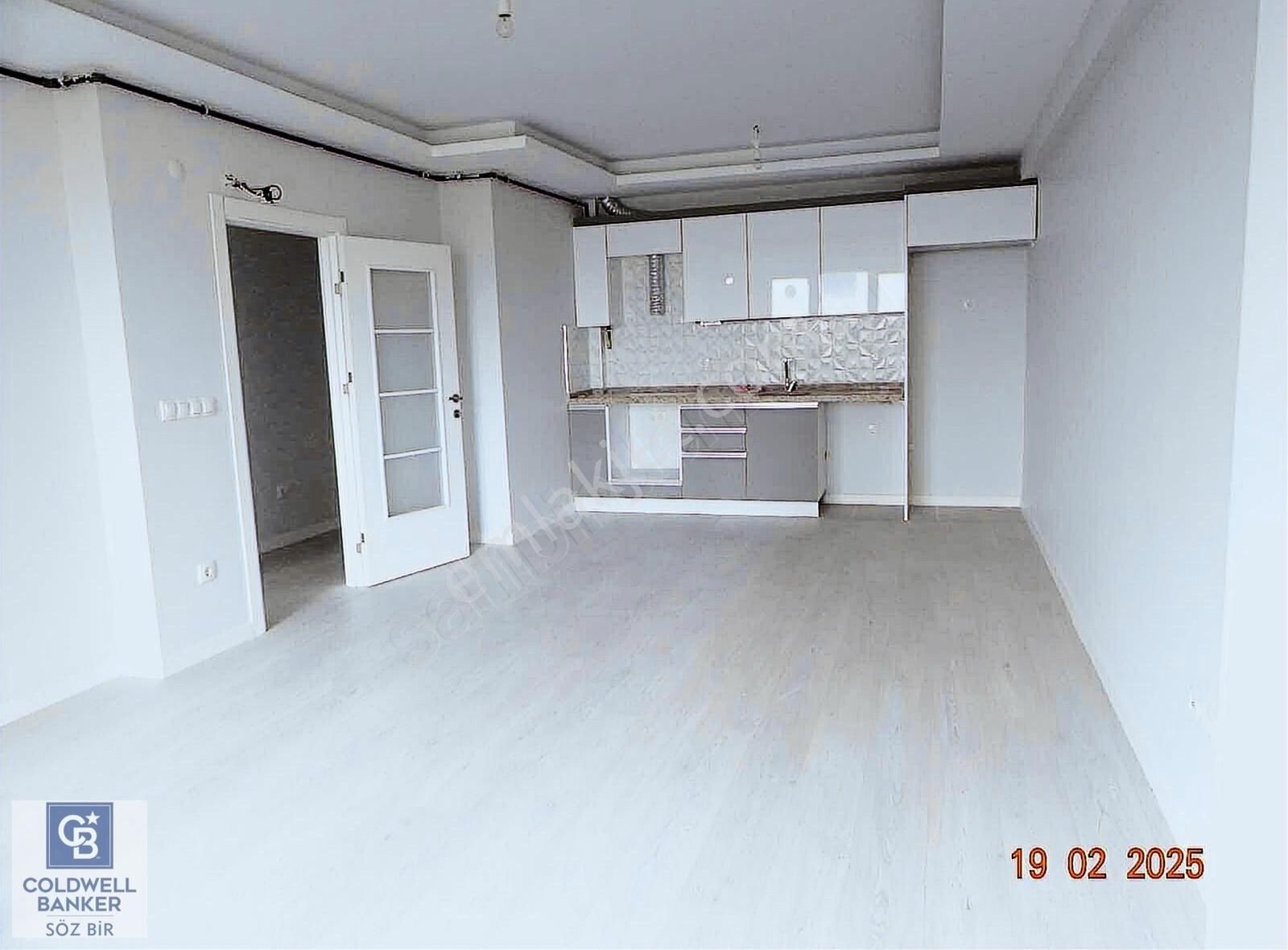 Sancaktepe Butik Garden Sitesinde Kapalı Otoparklı Satılık 2+1