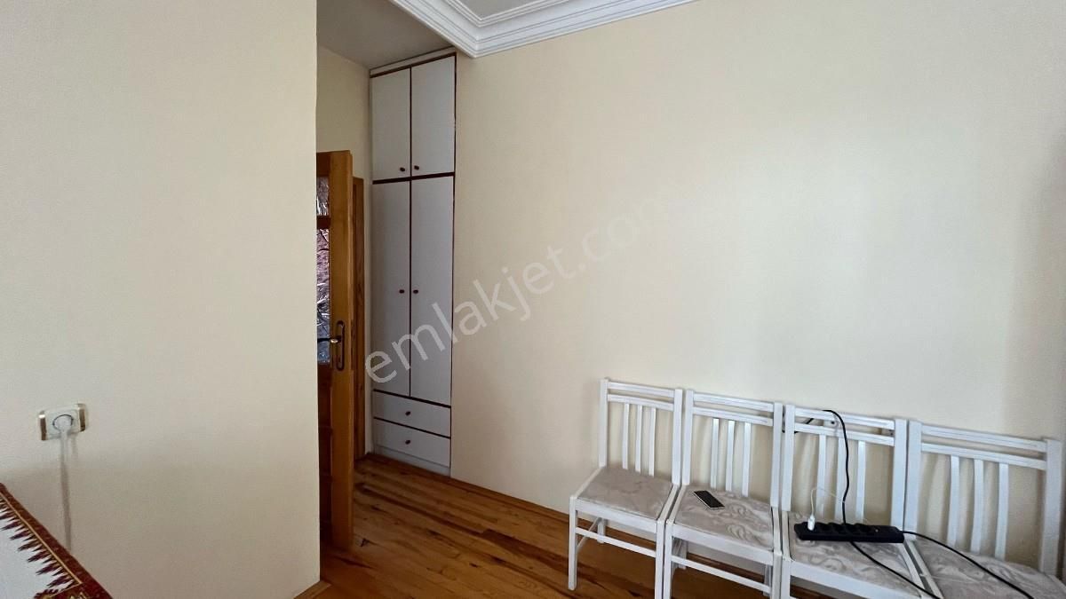 Bahçelievlerde Süper Konumda 2+1 Satılık Daire - Görsel 8