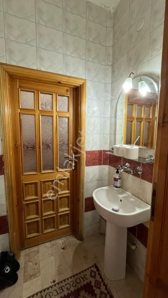 Bahçelievlerde Süper Konumda 2+1 Satılık Daire - Görsel 13