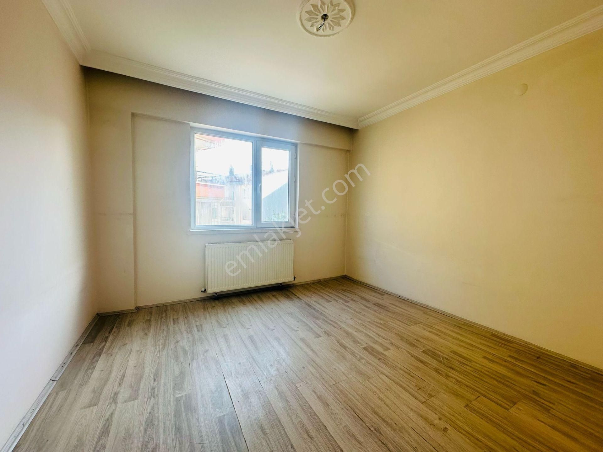 Beşikkaya'da Asansörlü 130 M2 Çift Balkonlu 3+1 Ara Kat Satılık Daire !! - Görsel 11