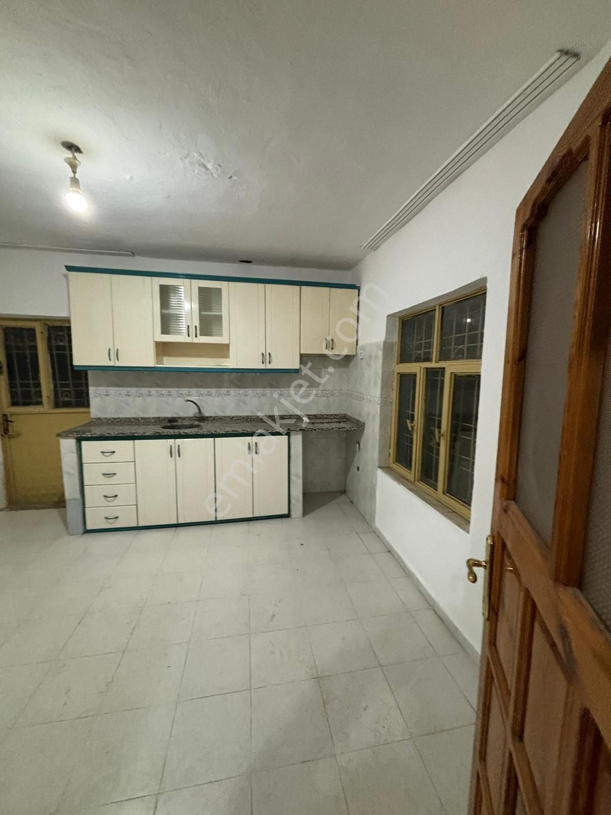Fethiye Camî Mahallesinde 2+1 Kiralık Daire Daire