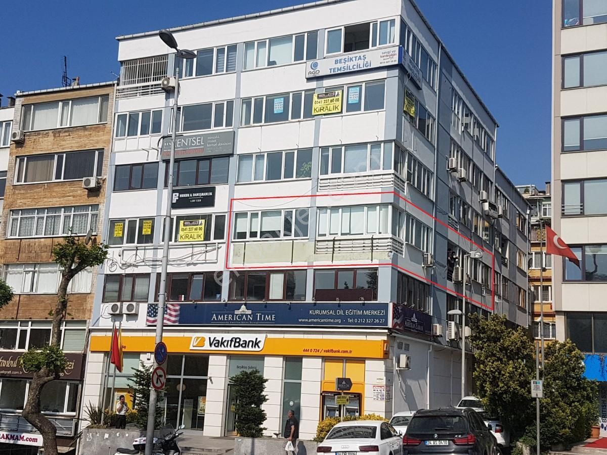 Beşiktaş Barbaros Bulvarında Şahane Ofis Katı