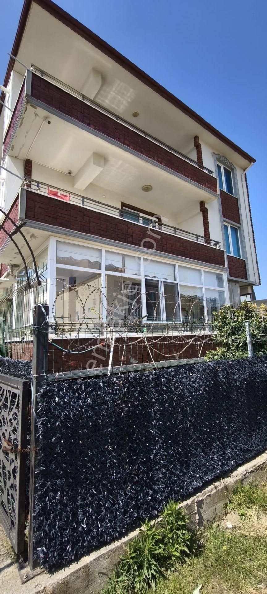 Bahçeli Satılık Daire