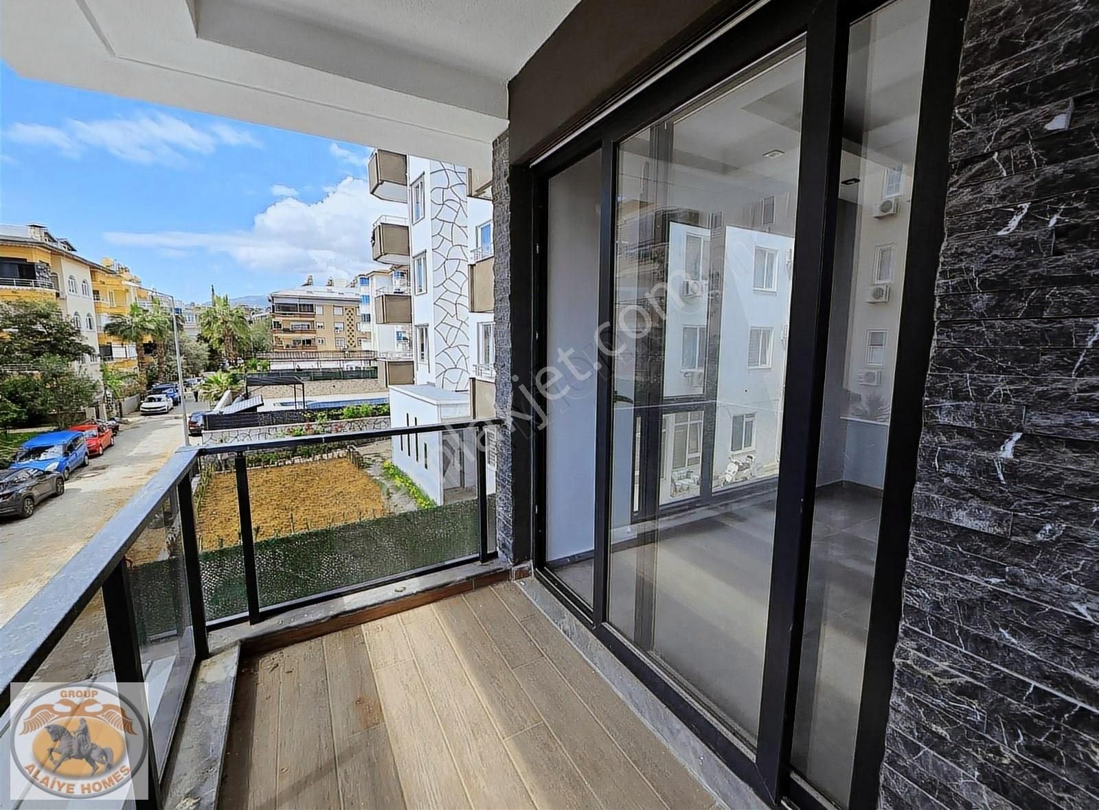 Obanın Merkezinde Satılık 2+1 Plaja 200 Metre Uzaklıkta Daire - Görsel 17