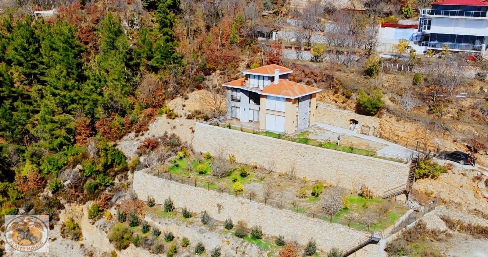 Alanya Üzümlü Mah Eşsiz Doğa Manzaralı Satılık 4+1 Villa - Görsel 17