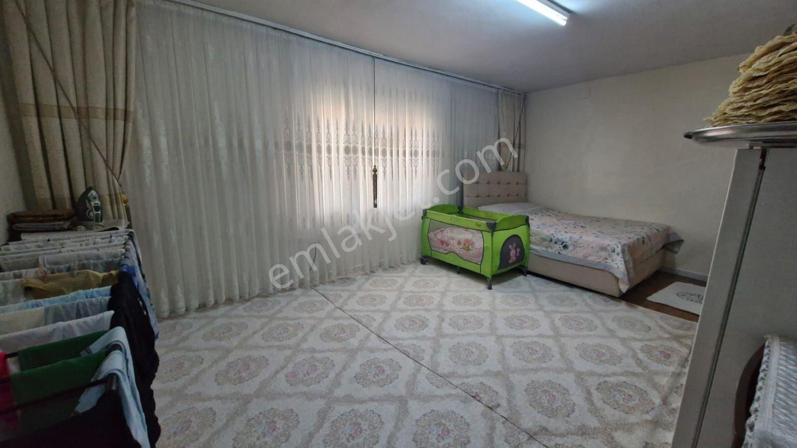 Emir Emlak Ofisinden Onur Mahallesinde 2 Katlı Müstakil Ev - Görsel 20