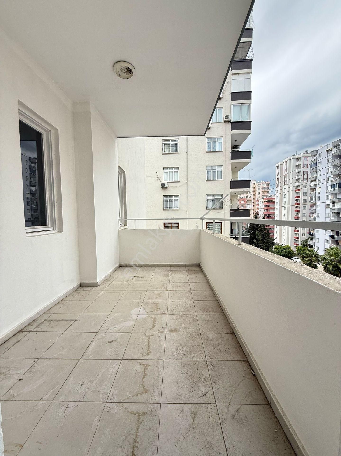 Çukurova Hasarsız 3+1 Toros Mahallesi Bulvar Üzeri İskanlı Kırediye Uygun Satılık Daire - Görsel 15