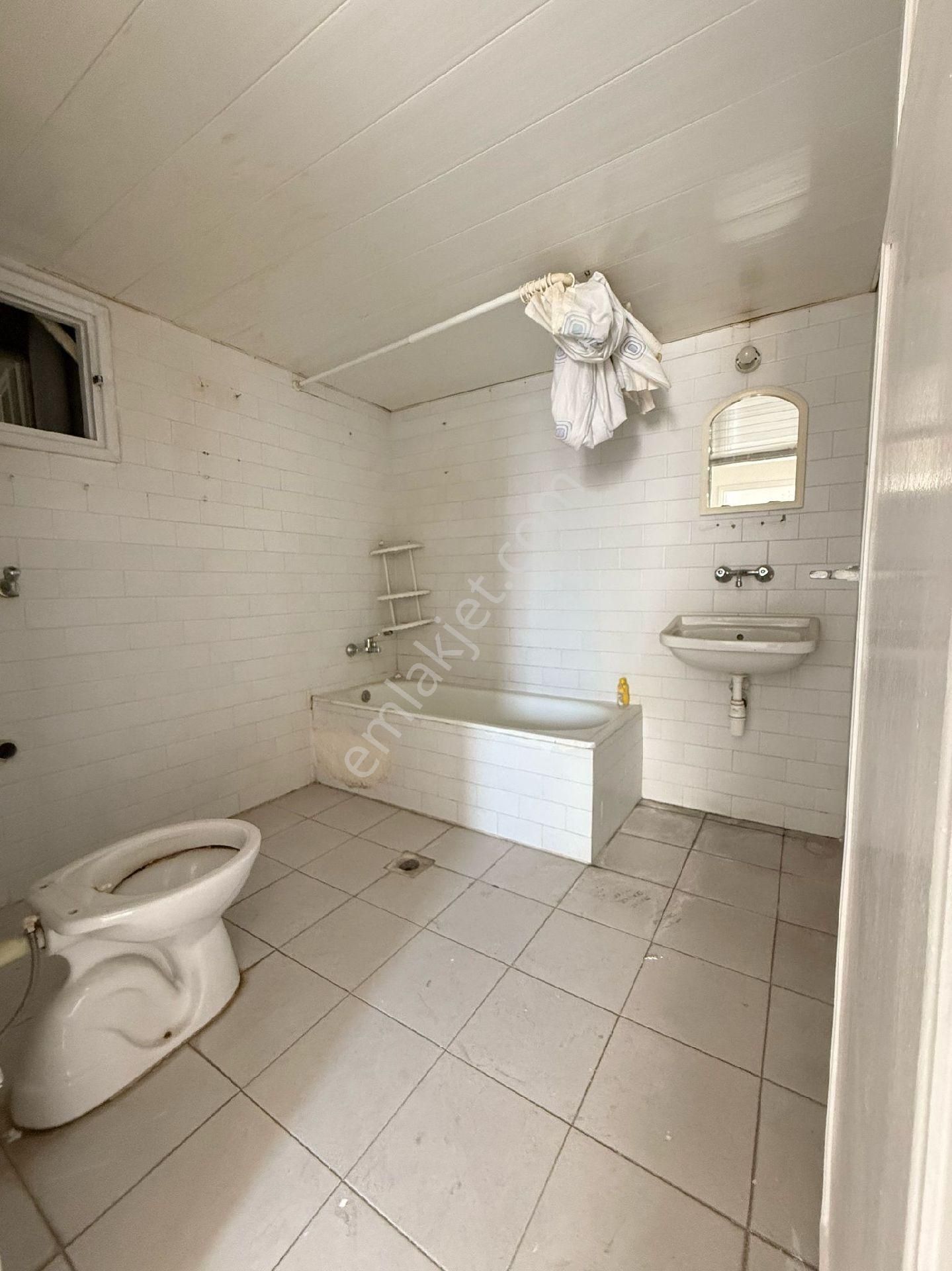 Çukurova Hasarsız 3+1 Toros Mahallesi Bulvar Üzeri İskanlı Kırediye Uygun Satılık Daire - Görsel 14