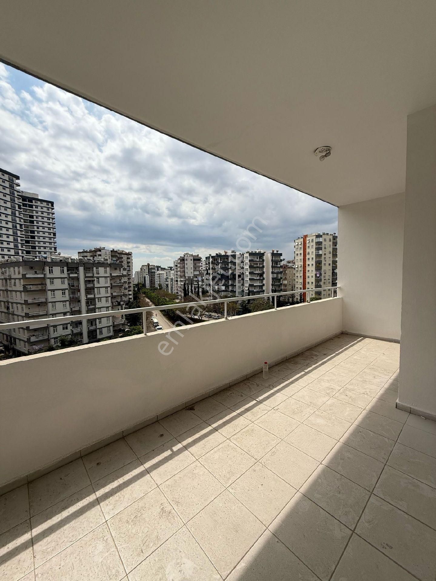 Çukurova Hasarsız 3+1 Toros Mahallesi Bulvar Üzeri İskanlı Kırediye Uygun Satılık Daire - Görsel 16