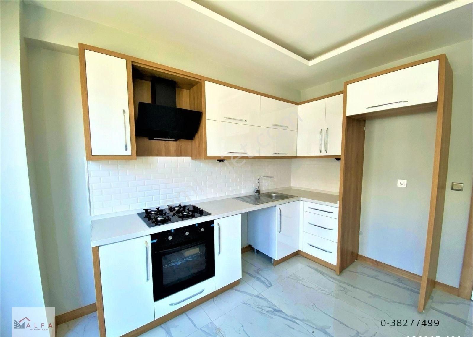 Akçay'da Alfa'dan Ara Kat Doğalgazlı Ayrı Mutfak 2+1 Sıfır Daire